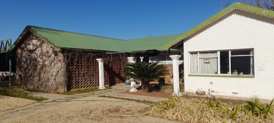 4 Bedroom Property for Sale in Irene Park North West